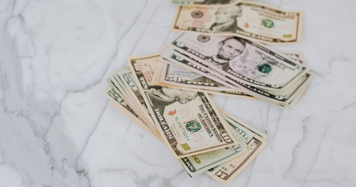 14 Smart Reasons to Manage All Your Bank and Cash Accounts with MoneyRoo