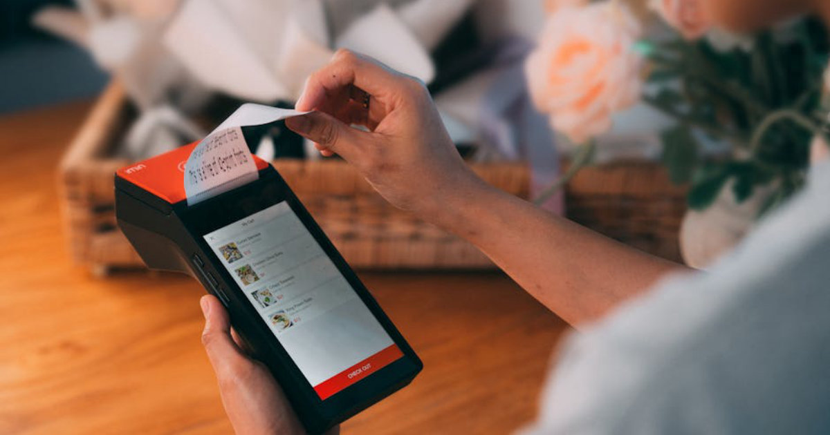 Top 9 Questions About MoneyRoo's Receipt Scanning and Transaction Automation Answered