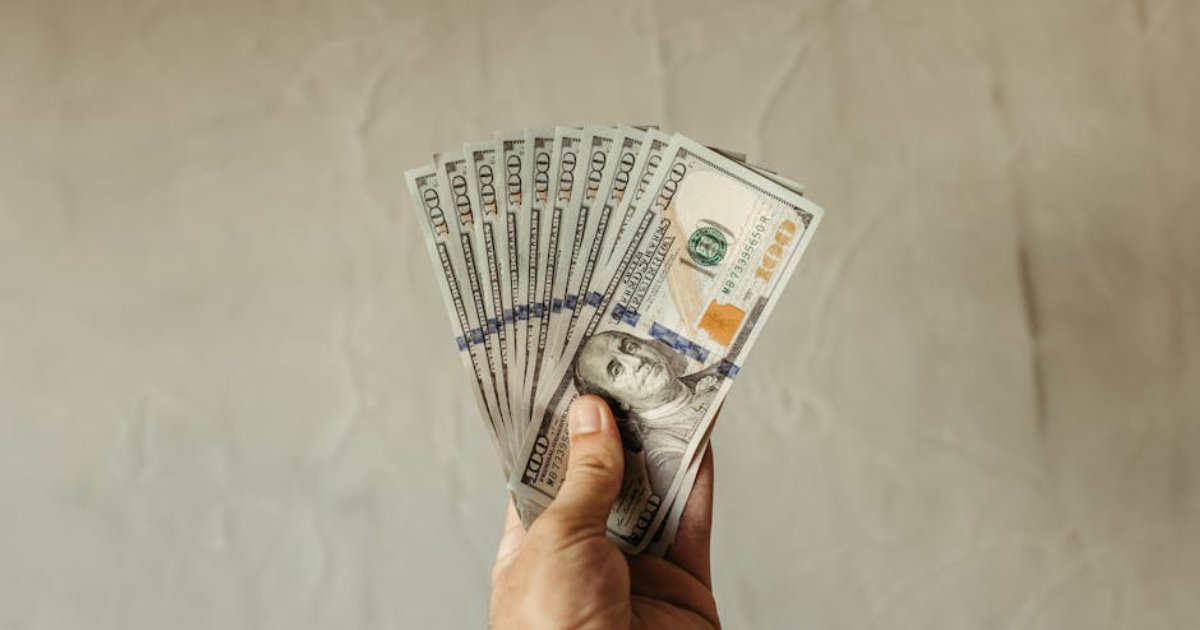 8 Smart Ways to Handle Income, Expenses, and Transfers Effortlessly with MoneyRoo