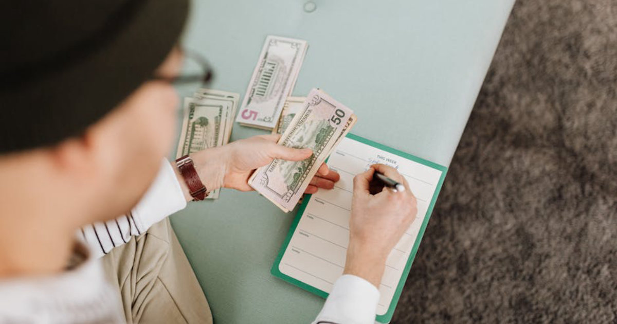 The Ultimate Guide to Category-Based Budgeting and Monthly Financial Planning with MoneyRoo