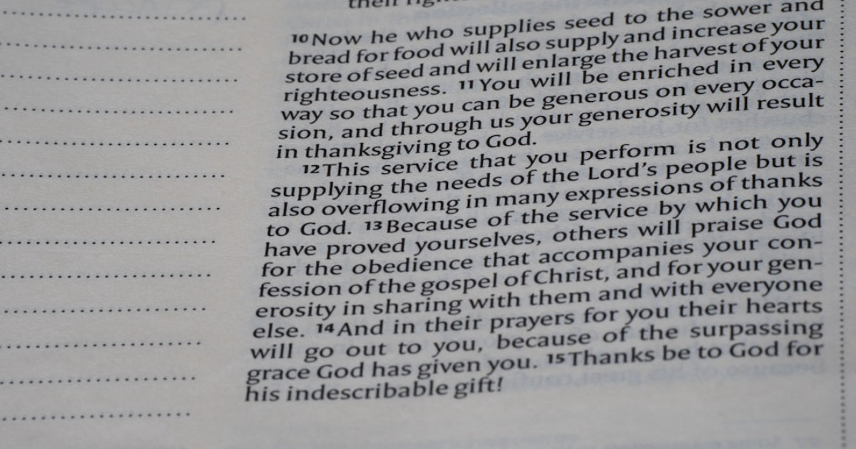 Case Study: How a Family of Four Consolidated Multiple Accounts and Cut Overspending by 40% Using MoneyRoo's Dashboard Insights